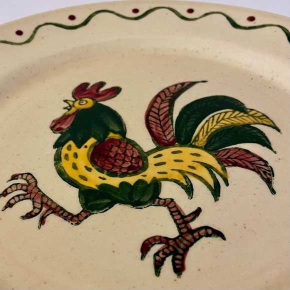 California Provincial collection 
by Metlox Poppytrail Red Green Rooster Plate - Picture 4 of 7